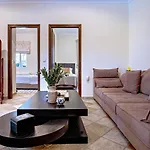 וילה The *
